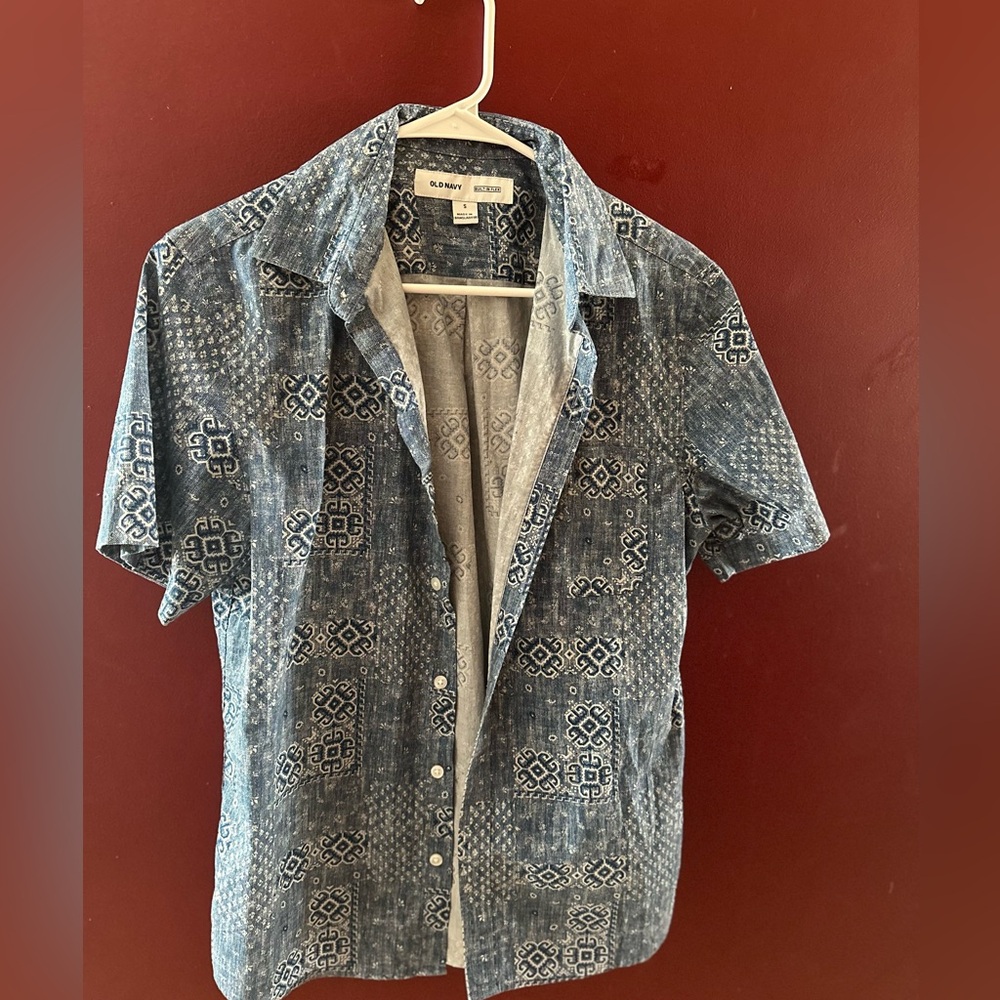 Short sleeve Hawaiian shirt